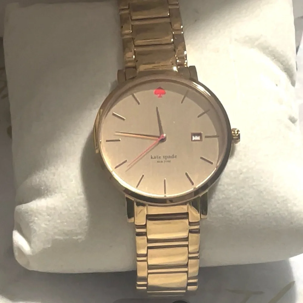 ❤️KATE SPADE Gold Color Watch❤️ - Picture 3 of 13